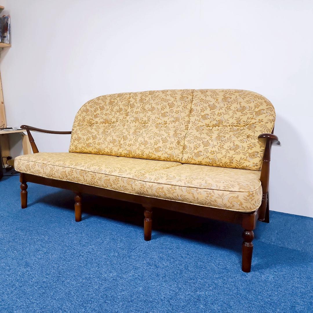 【美品】karimoku カリモク家具 コロニアルソファ　3人掛け 高級家具