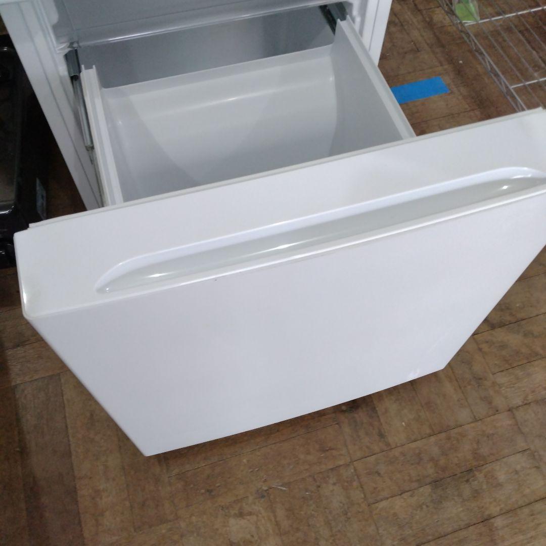 ヤマダ電機セレクトYRZ-F1J ホワイト 冷蔵庫 156L