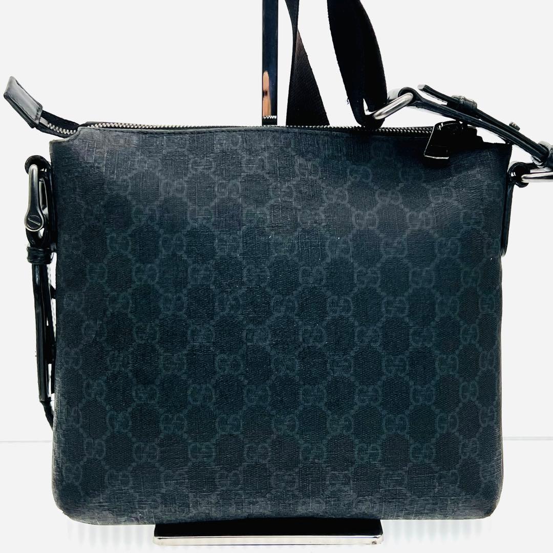 GUCCI ショルダーバッグ 黒 GGパターン メッセンジャーバッグ