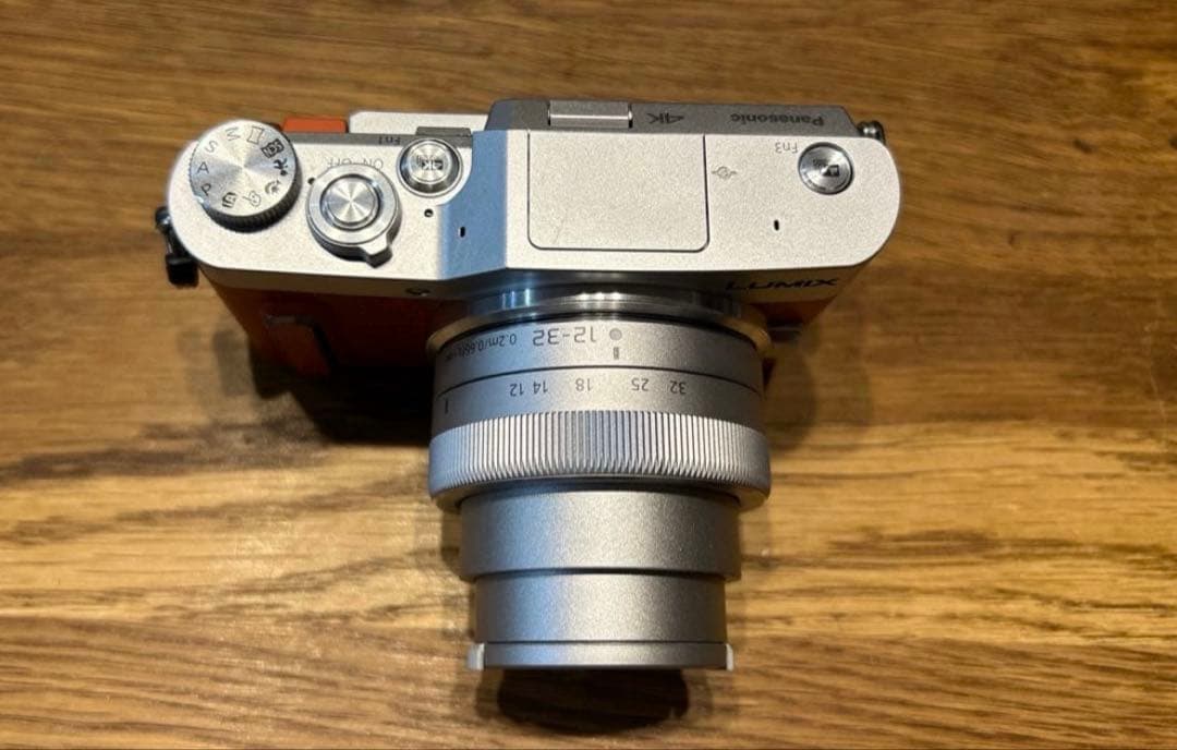 【レンズ1つ新品】LUMIX DC-GF10W ダブルレンズキット　オレンジ