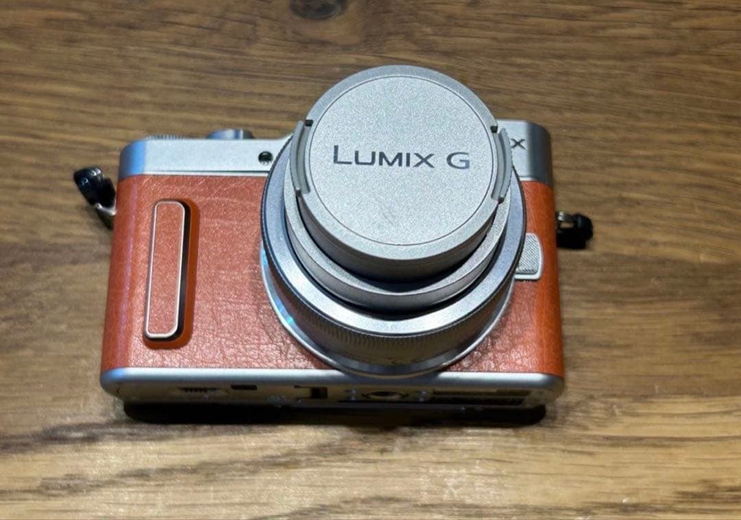 【レンズ1つ新品】LUMIX DC-GF10W ダブルレンズキット　オレンジ