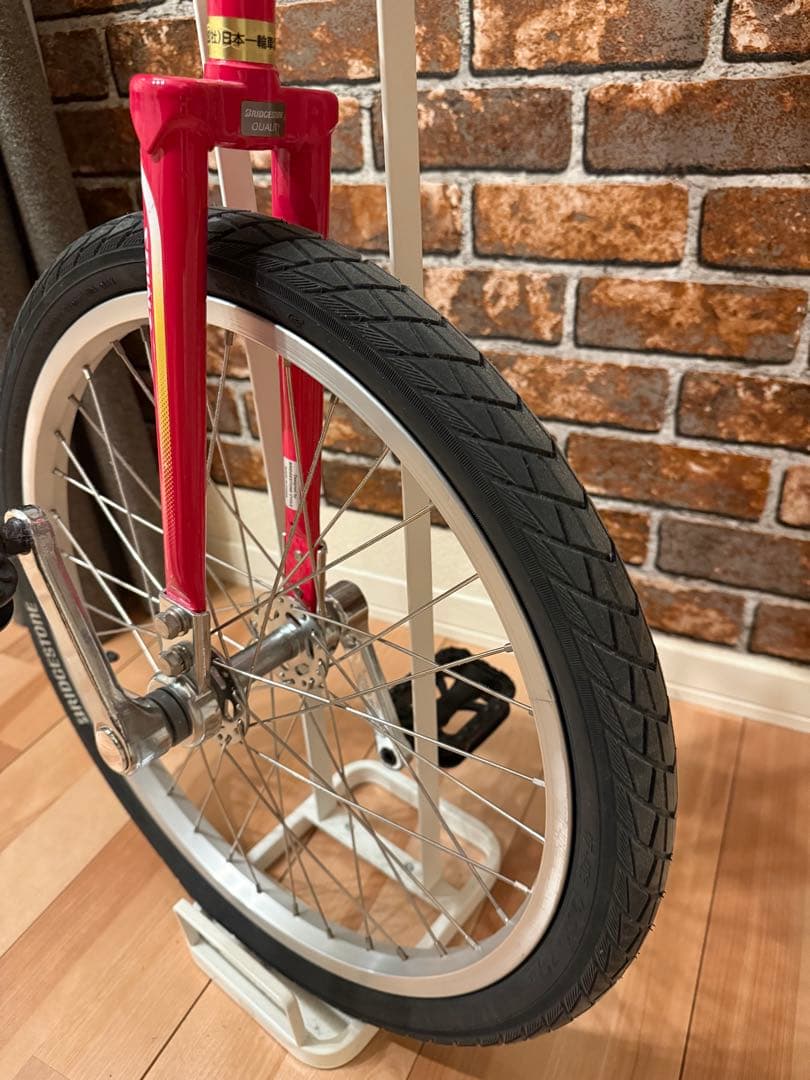 ブリヂストン SPINZ 一輪車 20インチ 日本一輪車協会 認定品　スタンド付