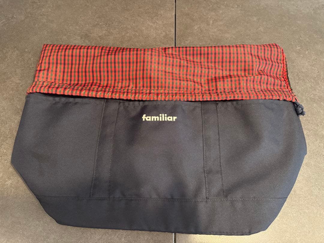 t様【現行品】定価22000円　ファミリア　マザーズバッグ　赤チェック　【美品】