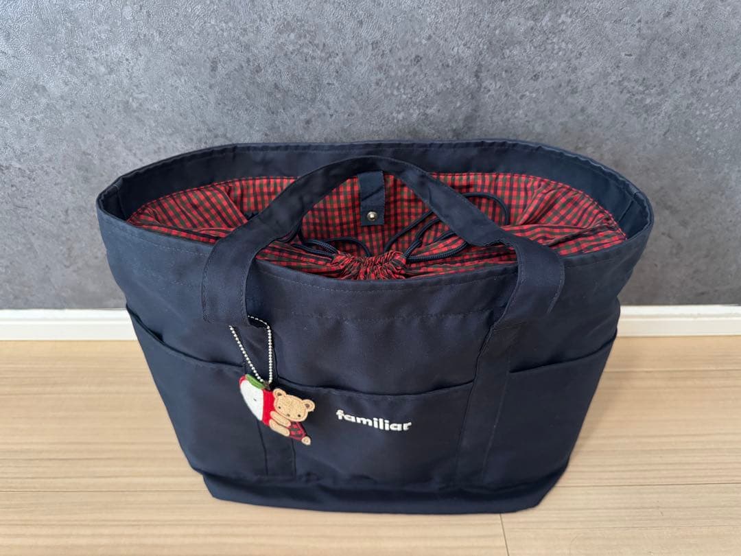 t様【現行品】定価22000円　ファミリア　マザーズバッグ　赤チェック　【美品】