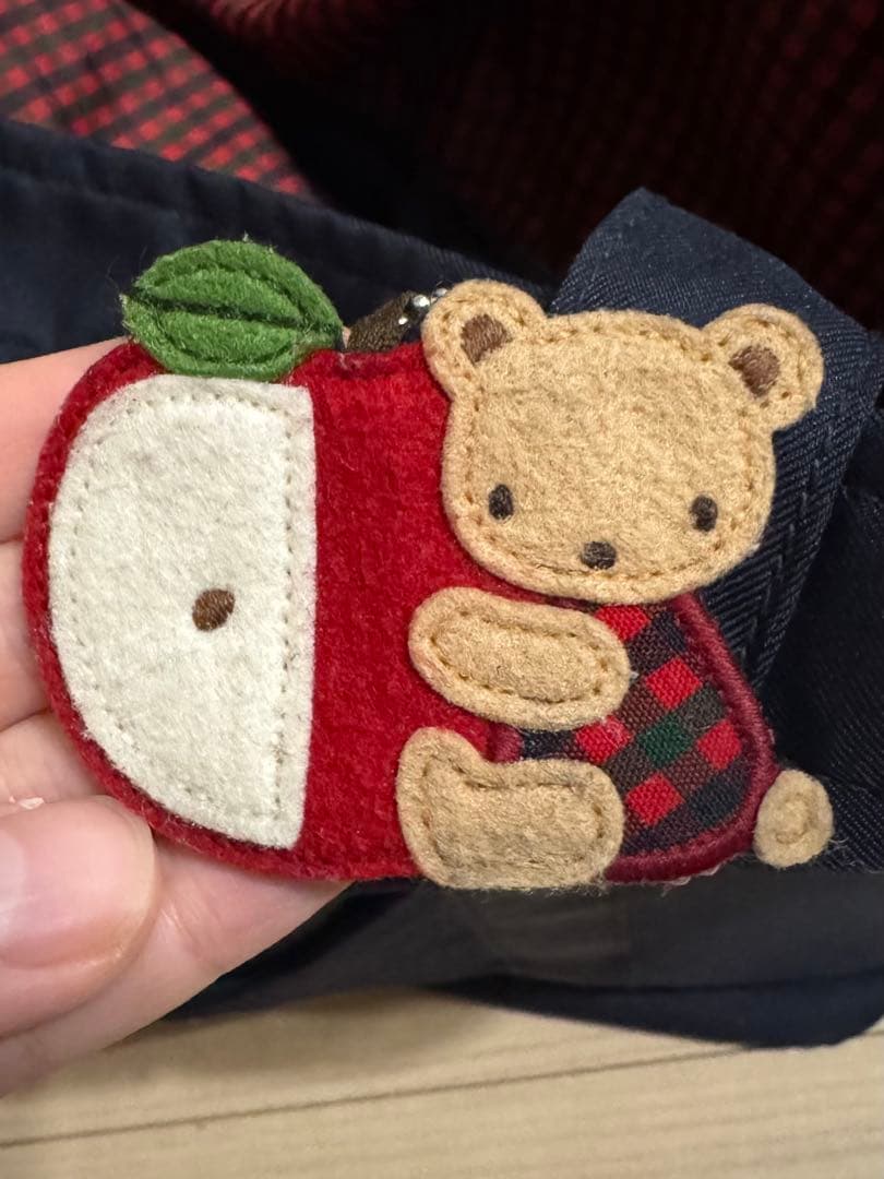 t様【現行品】定価22000円　ファミリア　マザーズバッグ　赤チェック　【美品】