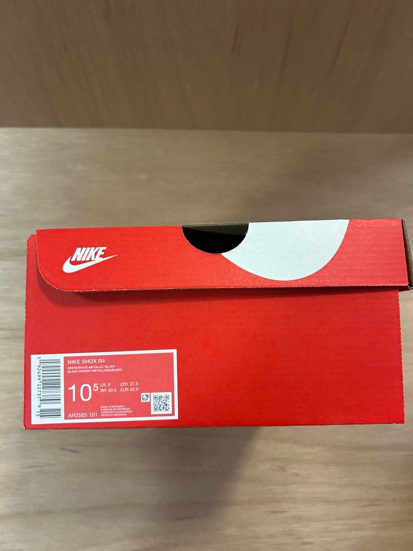 Nike Shox R4 10.5 ホワイト/シルバー