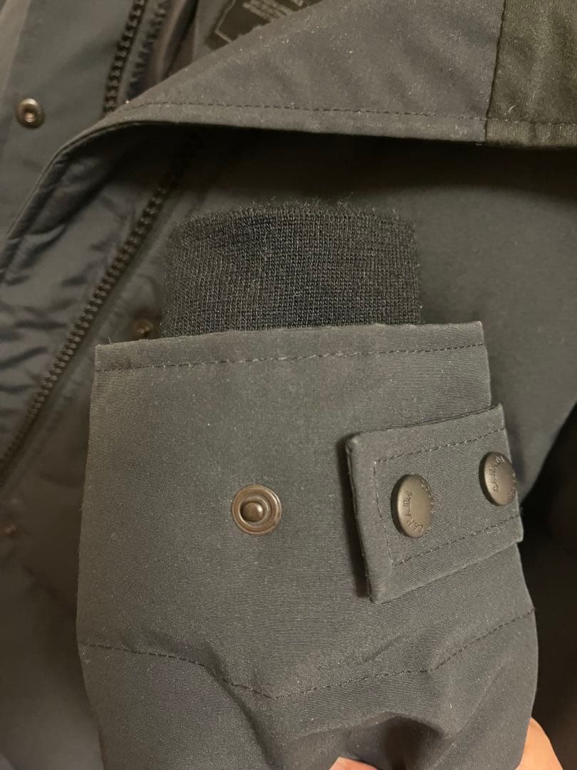 【お値下げ超美品】カナダグースシェルバーンパーカー ブラックレーベル　Mサイズ