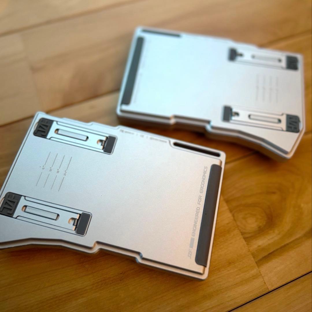 Cornix LP 分割キーボード シルバー 新品開封済みテスト動作のみ実施