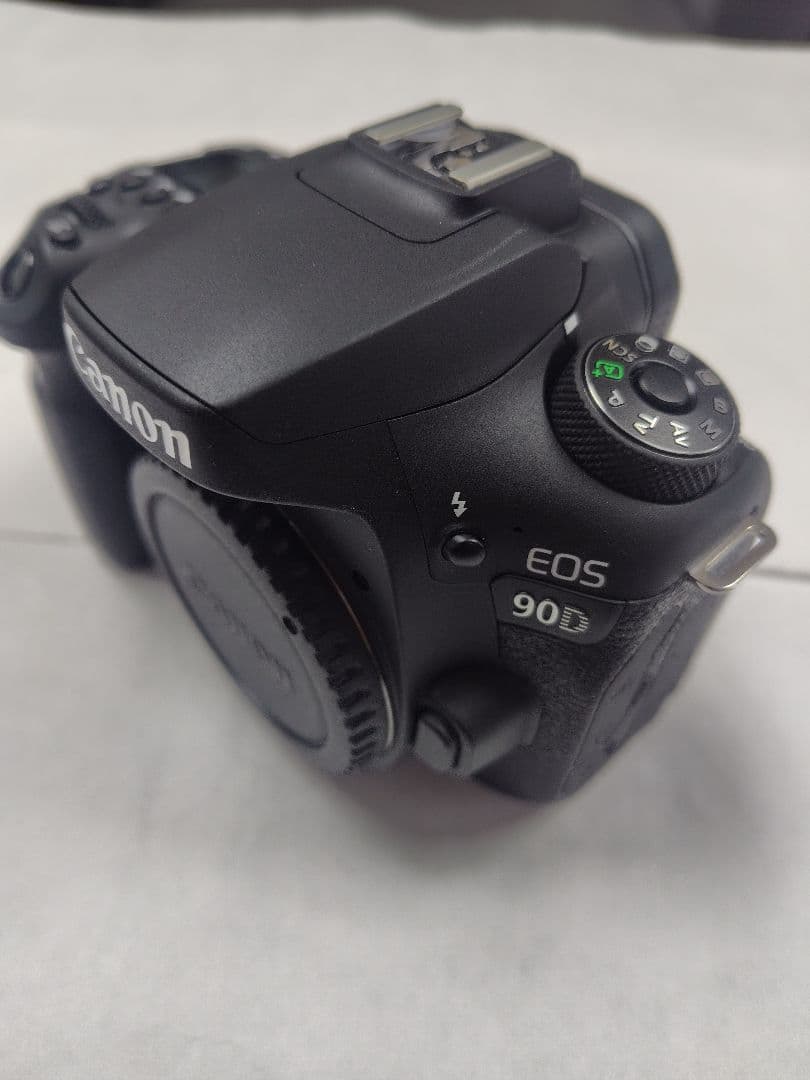 【土日限定値引き】Canon EOS 90D ボディ