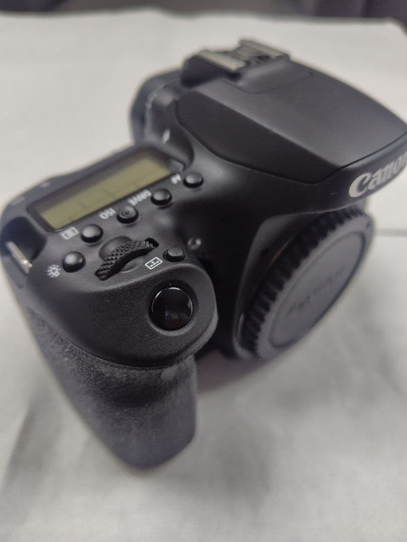【土日限定値引き】Canon EOS 90D ボディ