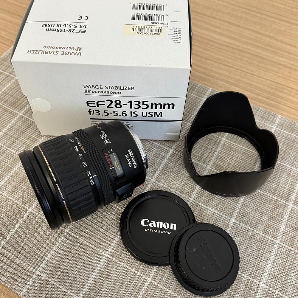 美品 Canon EF 28-135mm f/3.5-5.6 IS USM