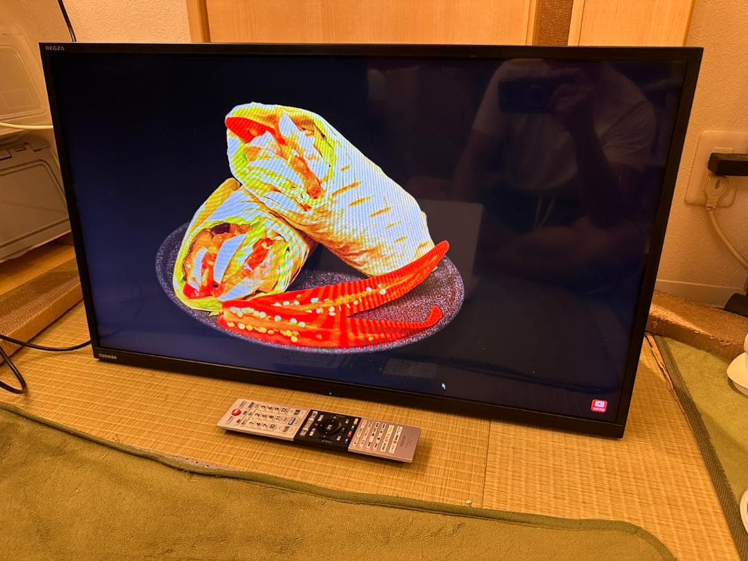 アプリ内蔵極美品　TOSHIBA 東芝 テレビ　32V34　2022年製　32型