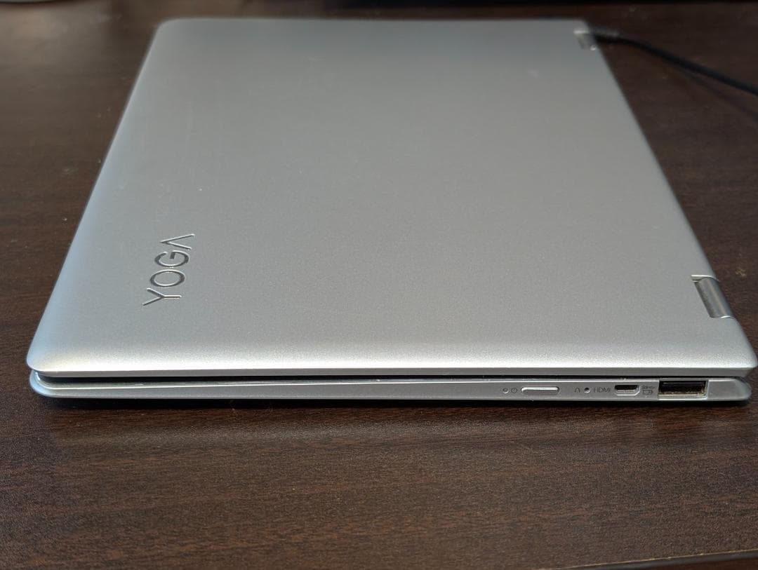 Lenovo Yoga 710‐11IKB 360度回転ノートPC