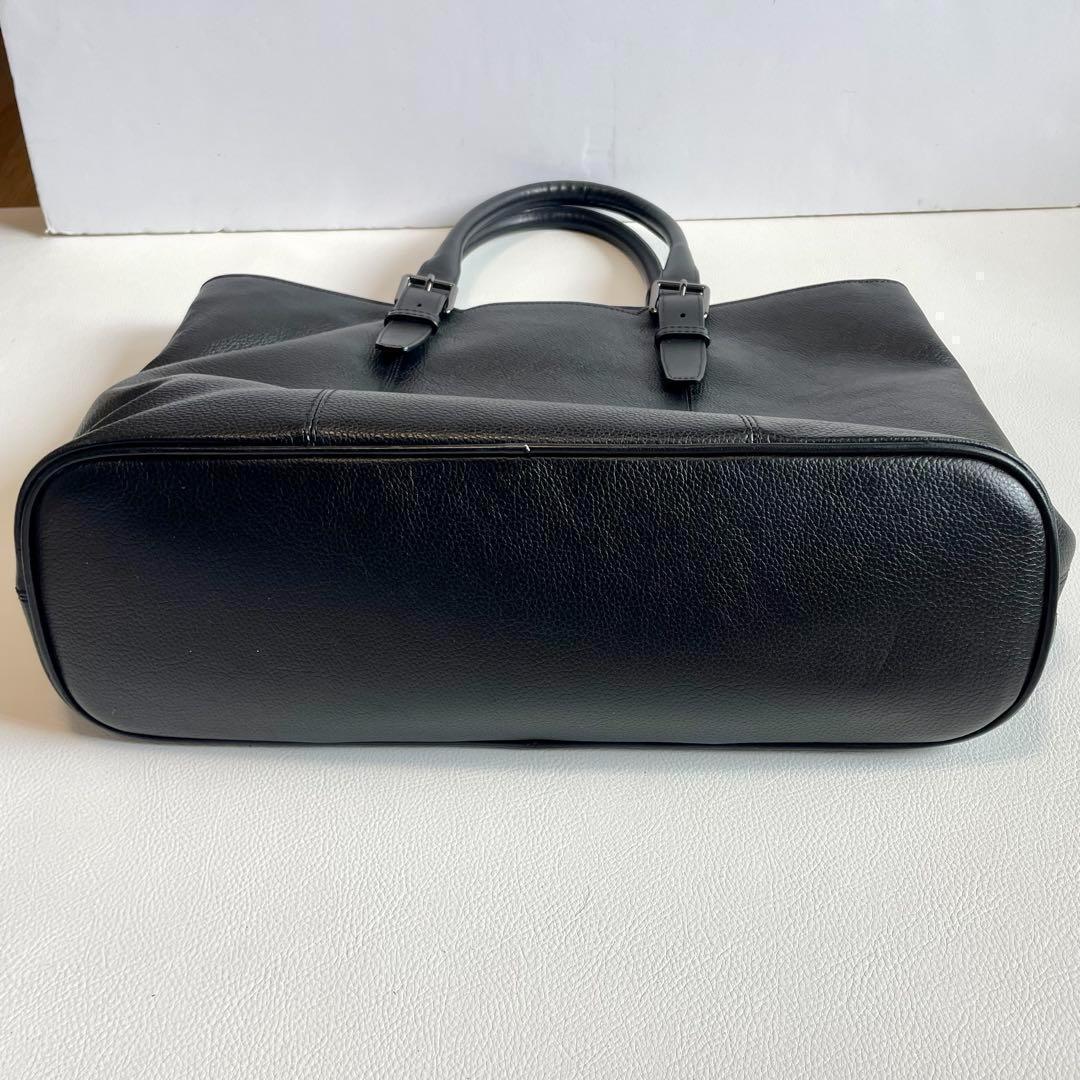 美品【コールハーン】トライボロトートバッグ　レザー 黒 ロゴ 大容量 A4可