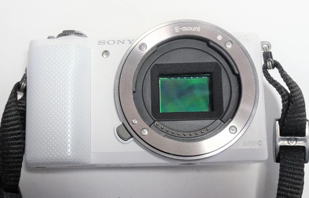 あ*ん様 ソニーSONY α5000 ボディ ホワイト 訳ありジャンク　ILCE