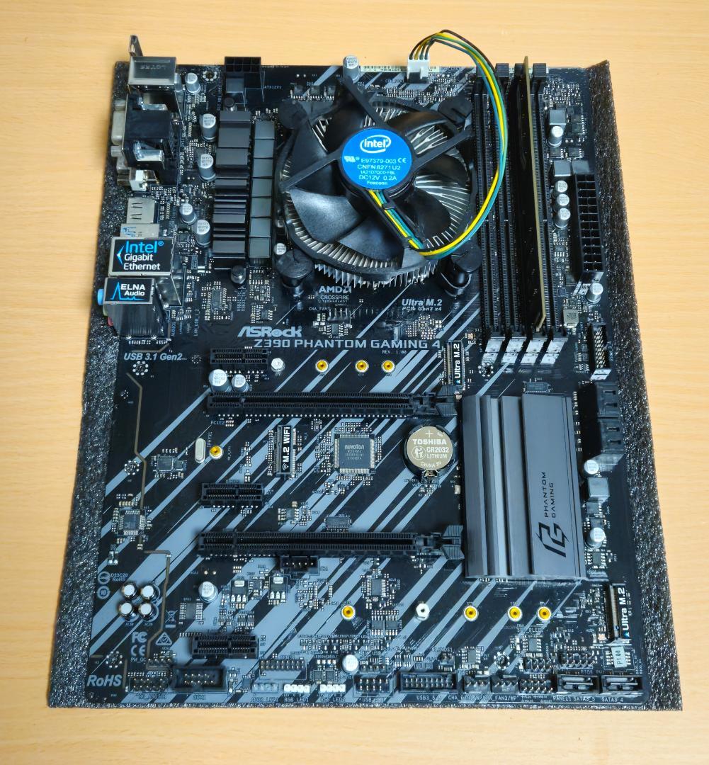 Core i7 9700K+ASRock Z390+8GB [動作確認済み]