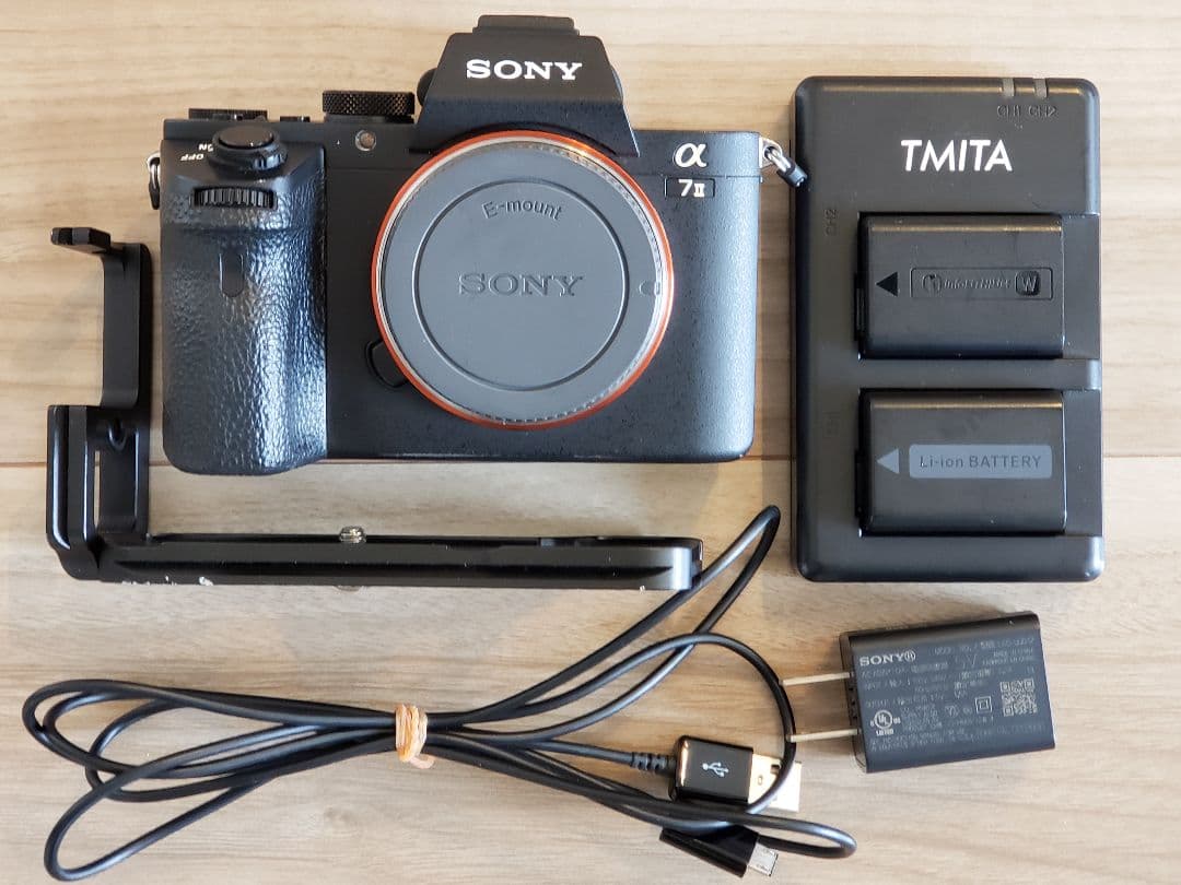 美品　Sony α7 II ミラーレス一眼 ILCE-7M2