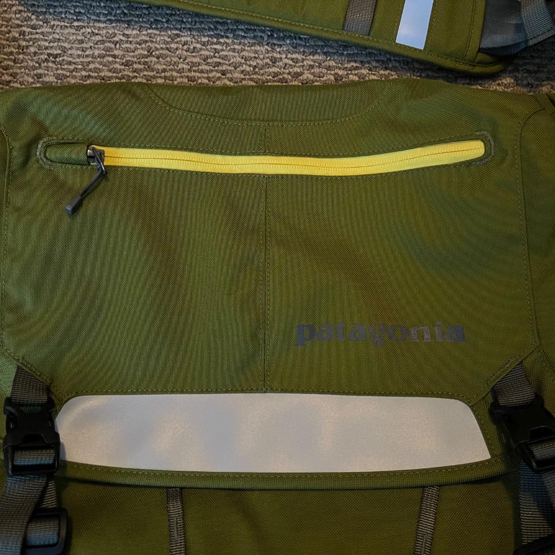【美品】patagonia half mass messenger bag