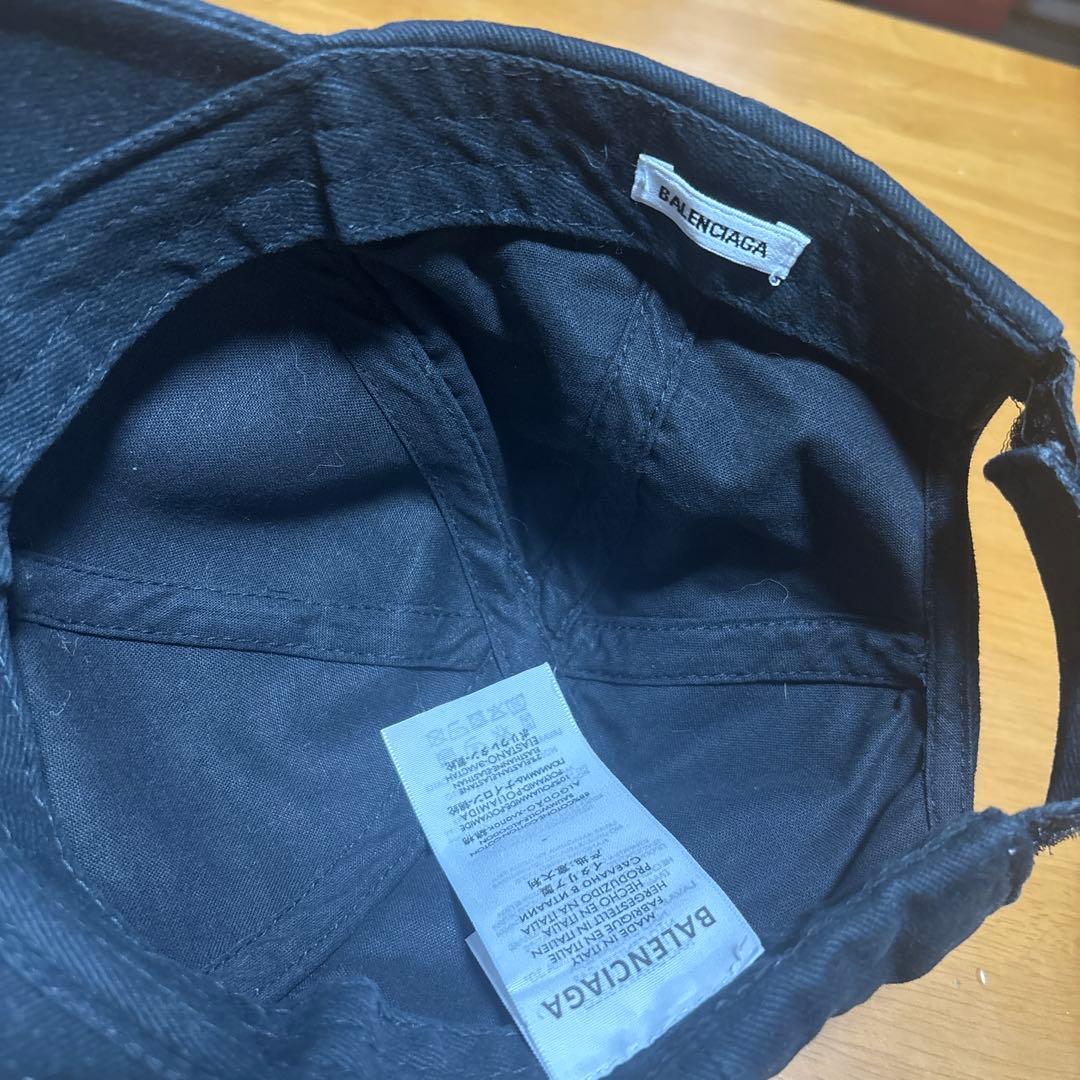 値下げ　BALENCIAGA ブラック刺繍キャップ