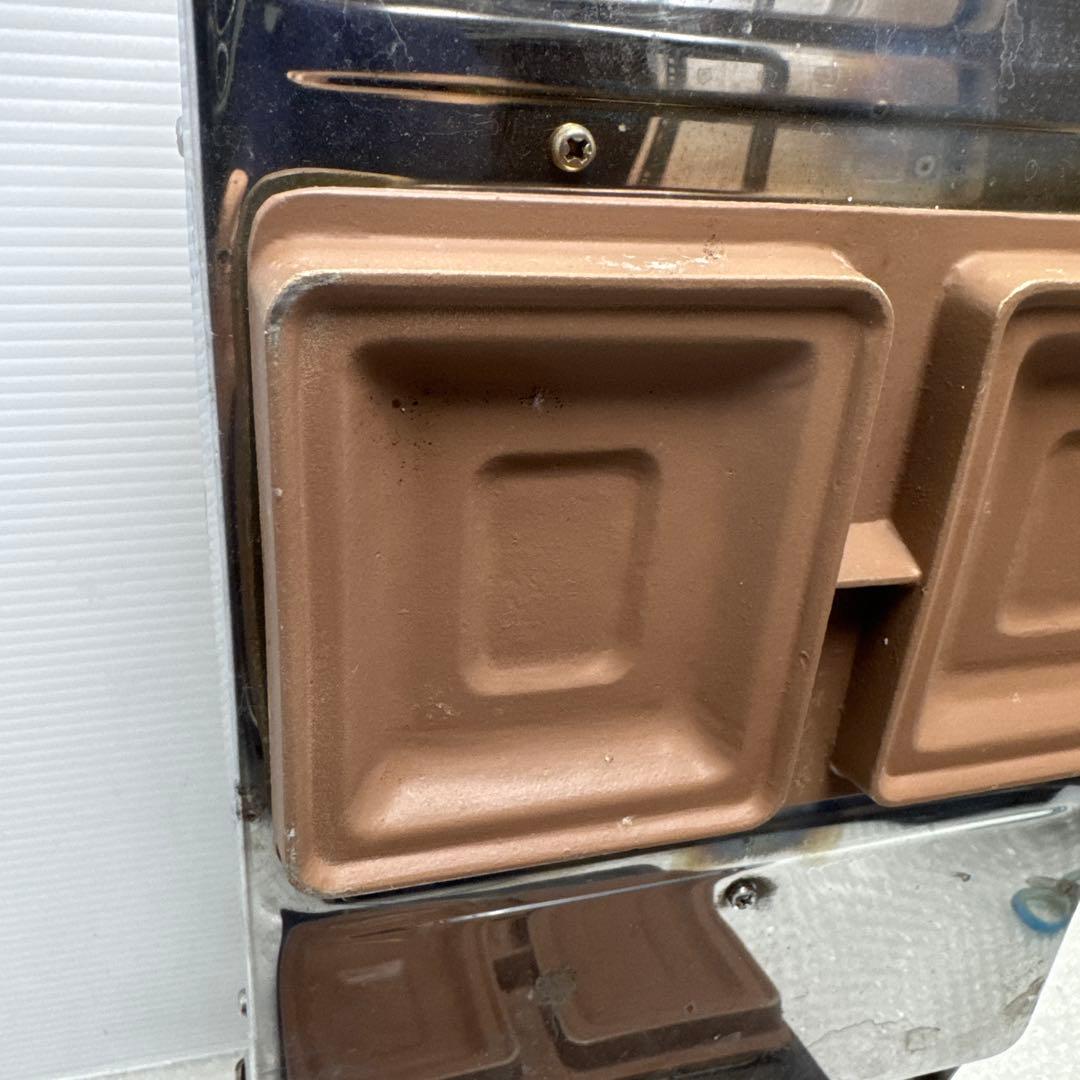 ワールドキッチンの業務用ワッフルメーカー「スナックベーカー KB2」