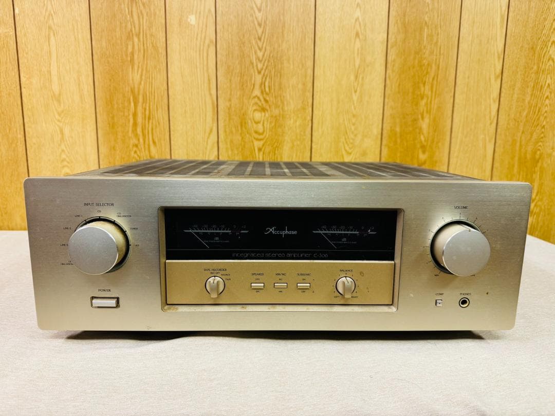 Accuphase E-306 プリメインアンプ アキュフェーズ