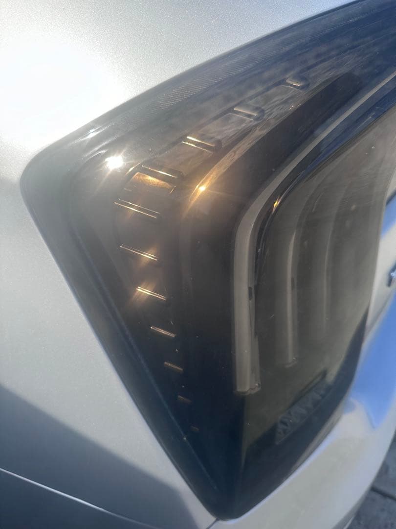 30 プリウス　社外　テールランプ　右左セット