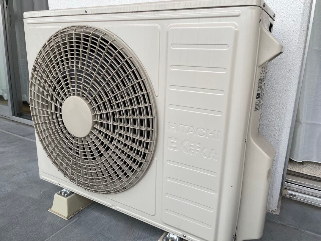 23帖用　2024年　HITACHI RAS-X71R2 エアコン本体　兵庫県