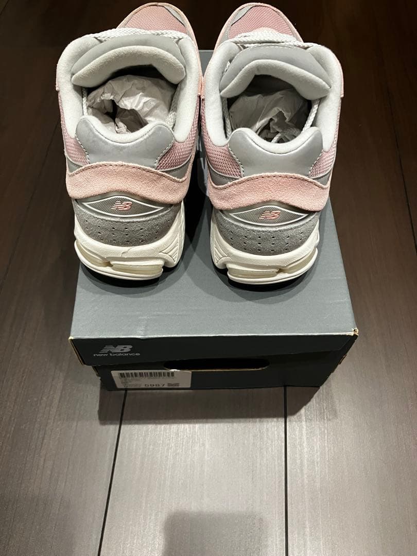 靴 New Balance M2002RFC