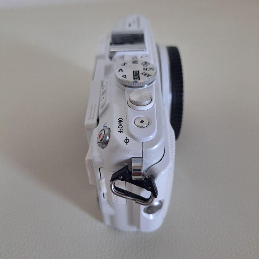 【動作未確認】ジャンクOLYMPUS PEN Lite E-PL6 ホワイト