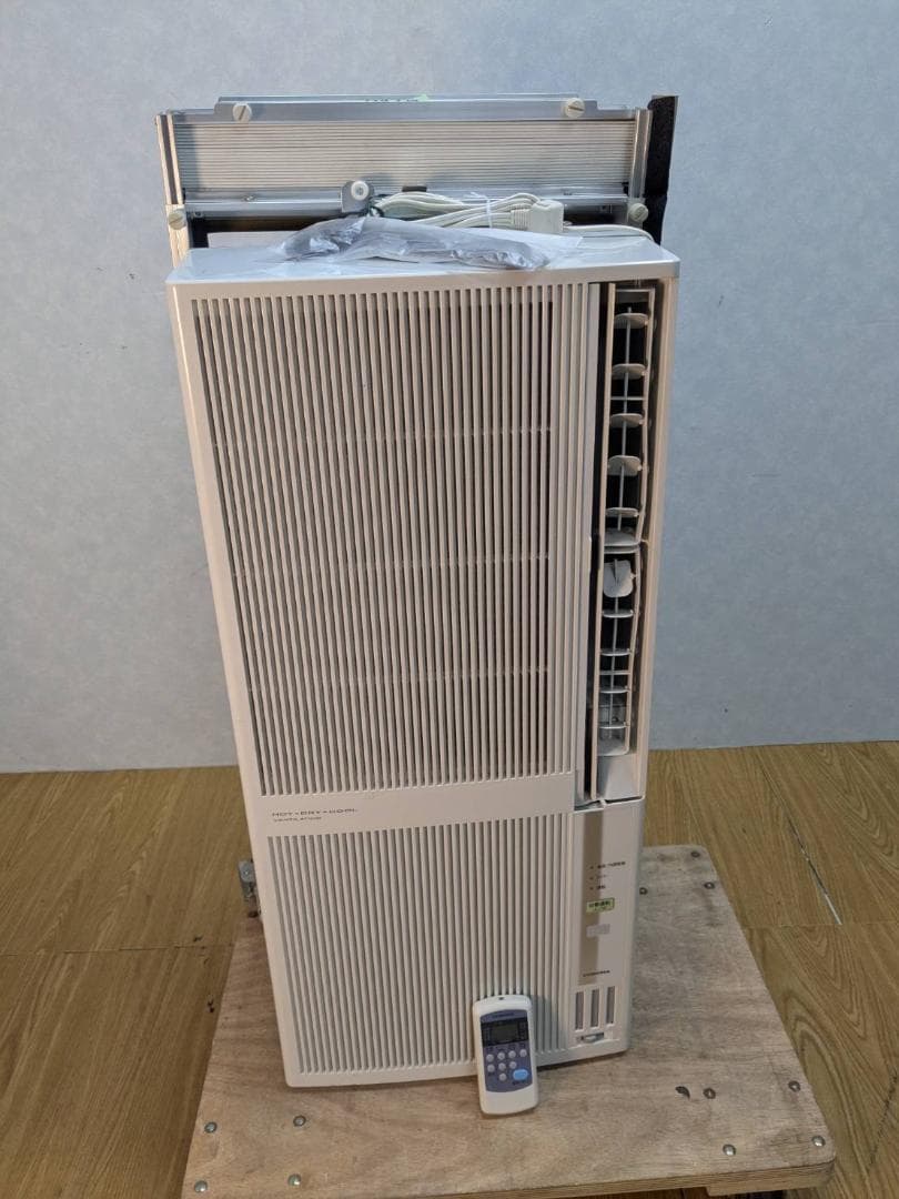 K☆092 コロナ ウインドエアコン CWH-A1818 冷暖兼用タイプ