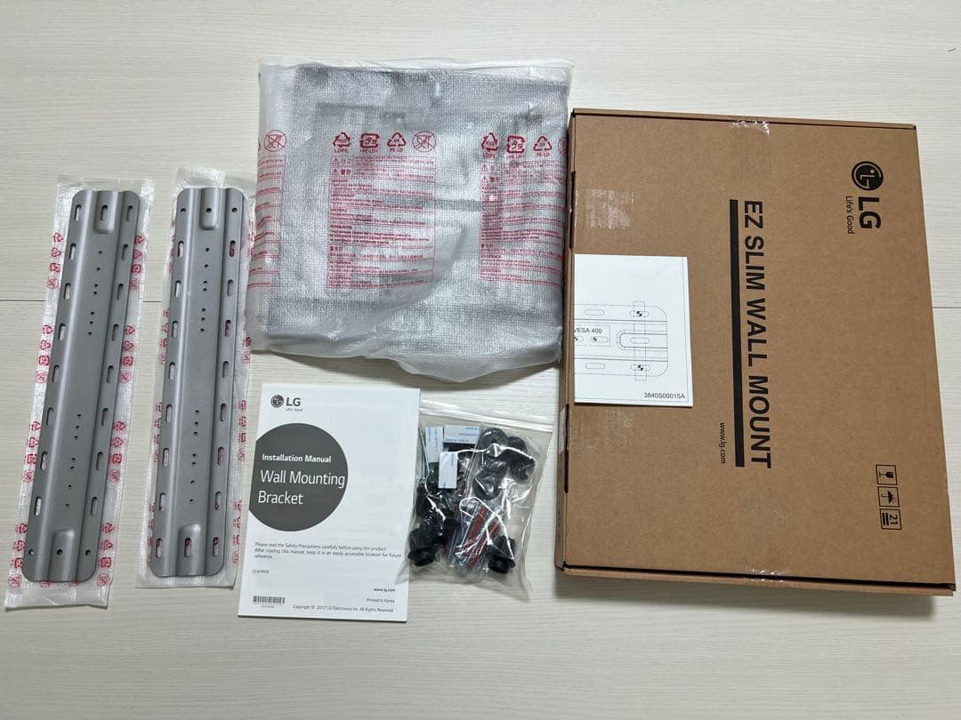 LG EZスリムマウント(壁掛けブラケット) OLW480B ※開封済未使用