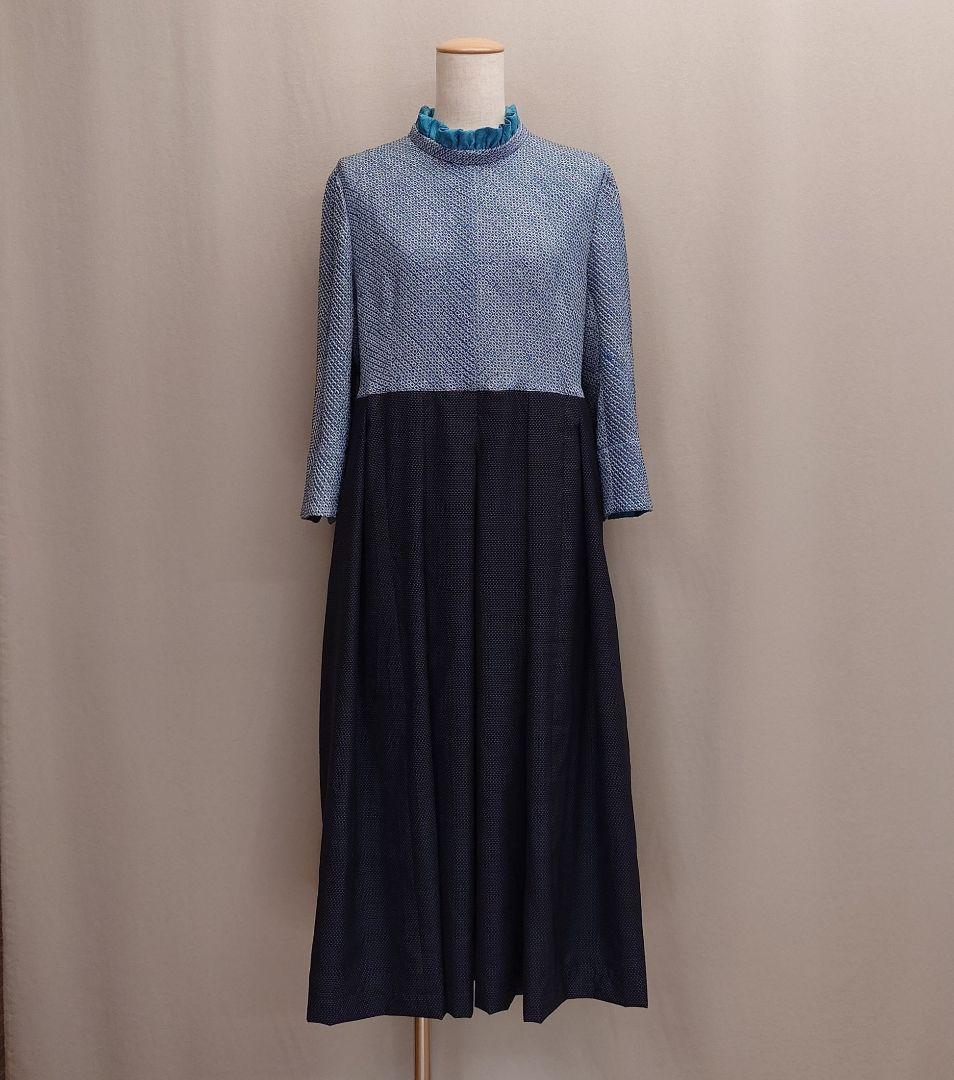 着物リメイク フリルカラーのプリーツワンピースと配色ジャケット