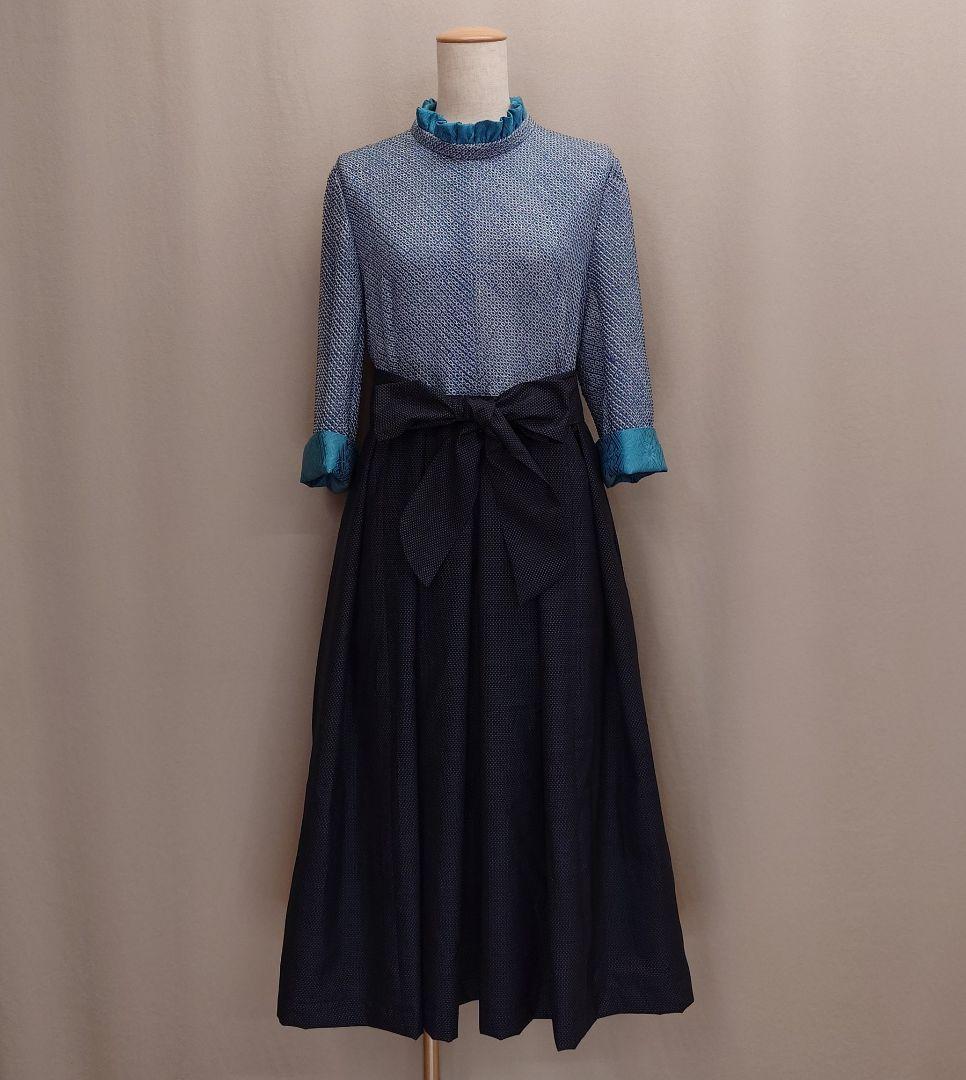 着物リメイク フリルカラーのプリーツワンピースと配色ジャケット