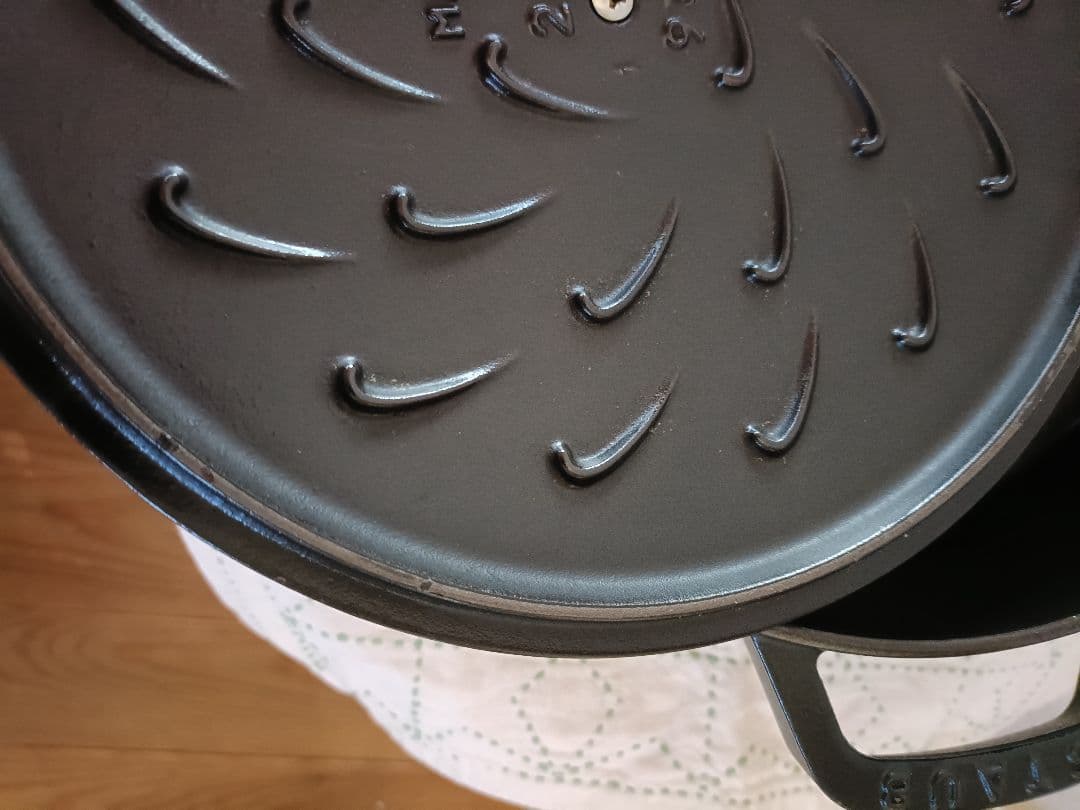 □Staub□ ブレイザーパン□ 24cm □ブラック□