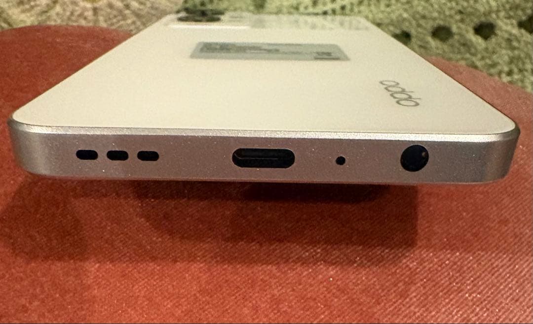 【OPPO】♡本体 美品♡Reno9A／ムーンホワイト