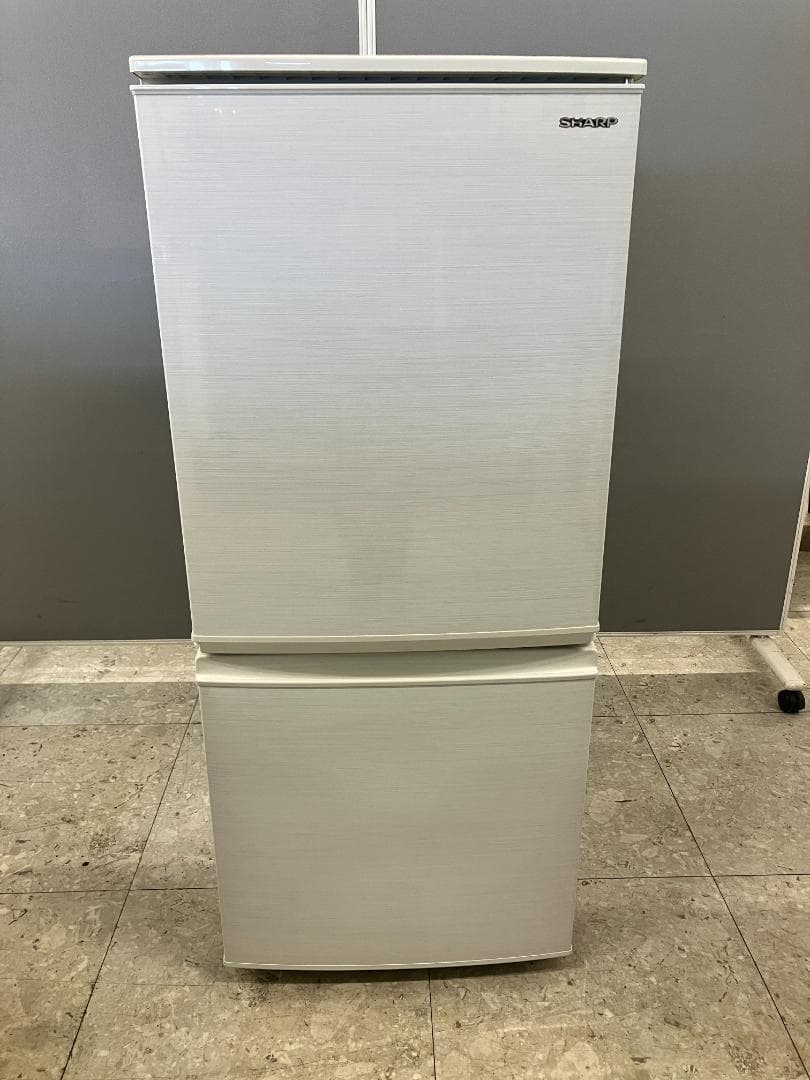 SHARP 冷凍冷蔵庫 SJ-D14EW 137L 2019年製