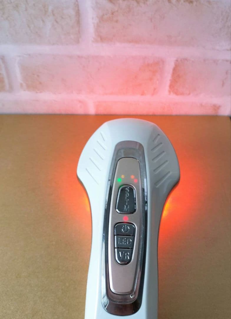 LED 美顔器SPTM 《APPB》 多機能　バイブ強弱有　　２回程使用