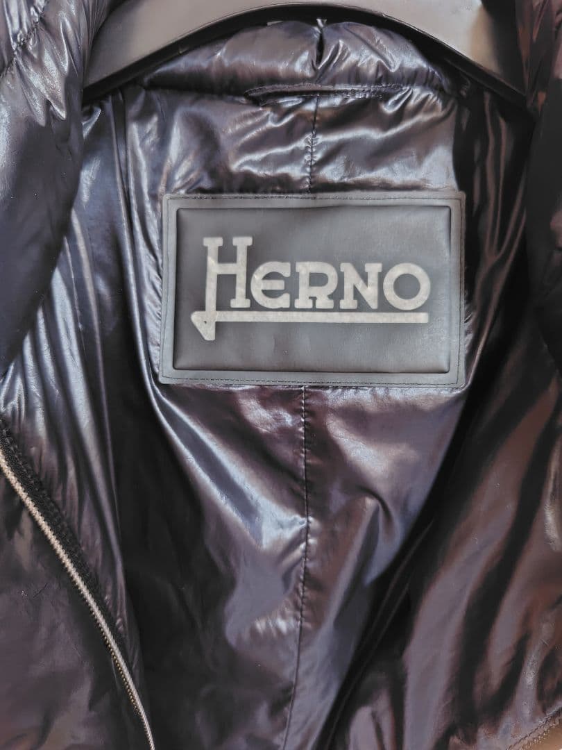 HERNO　ダウンジャケット