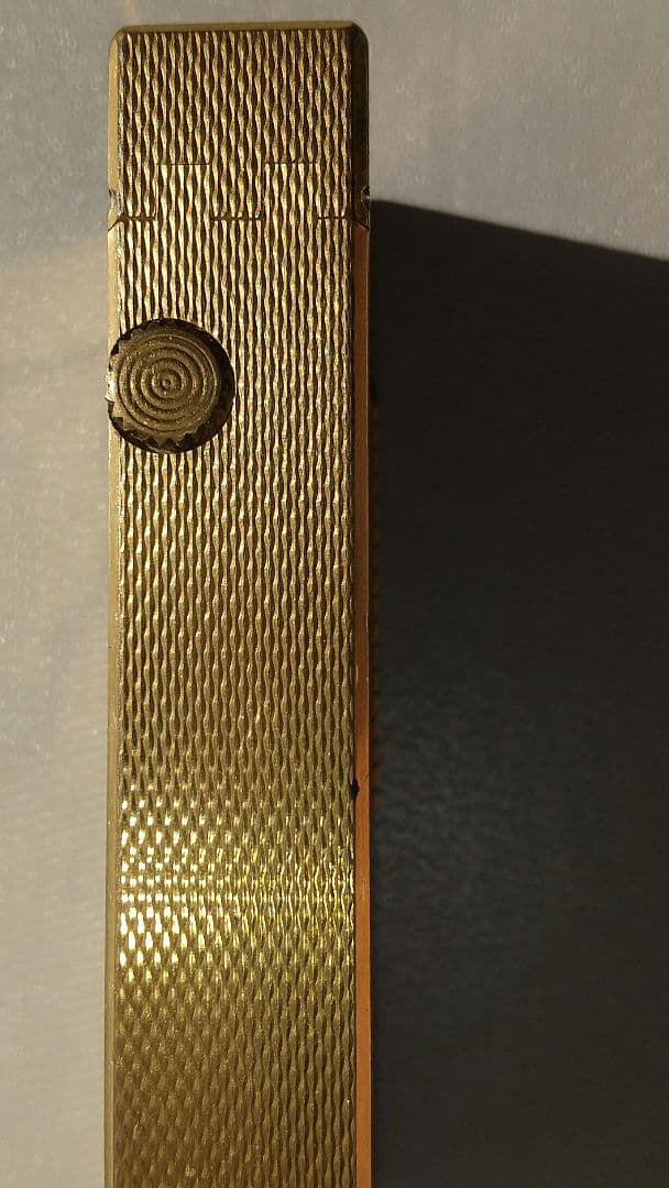 dunhillのローラー式ガスライターRE24163