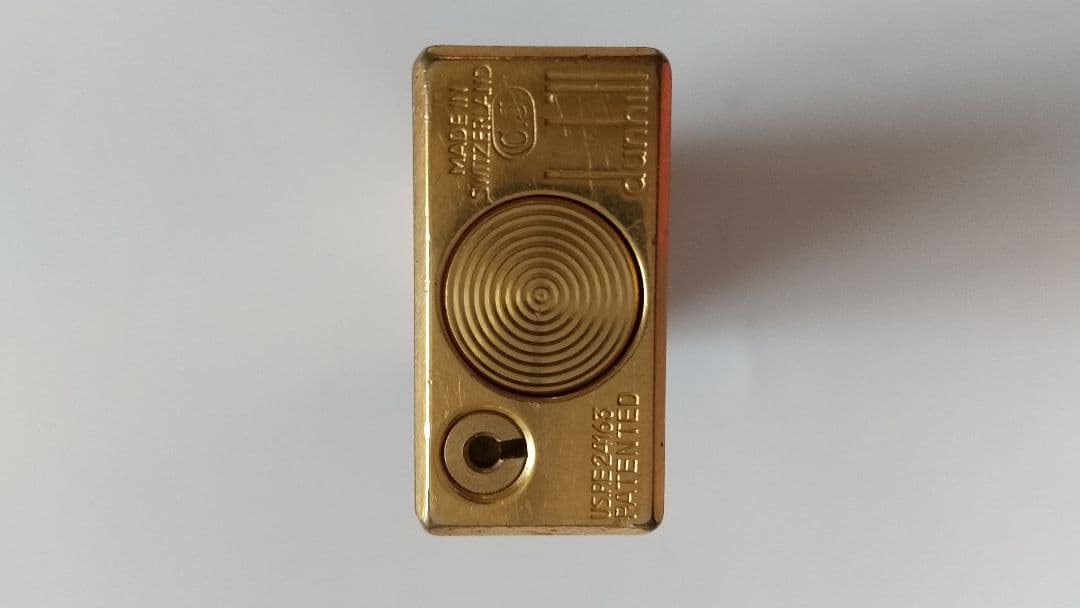 dunhillのローラー式ガスライターRE24163