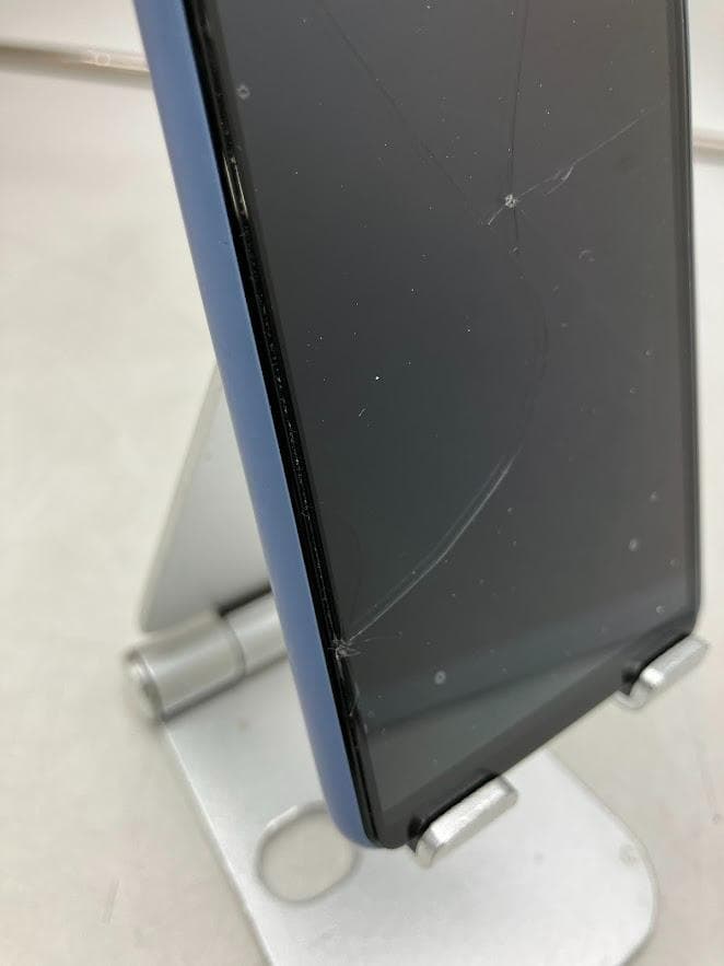 スマートフォン　DOCOMO　SONY　xpria10 Ⅲ　S0-52B　ブルー