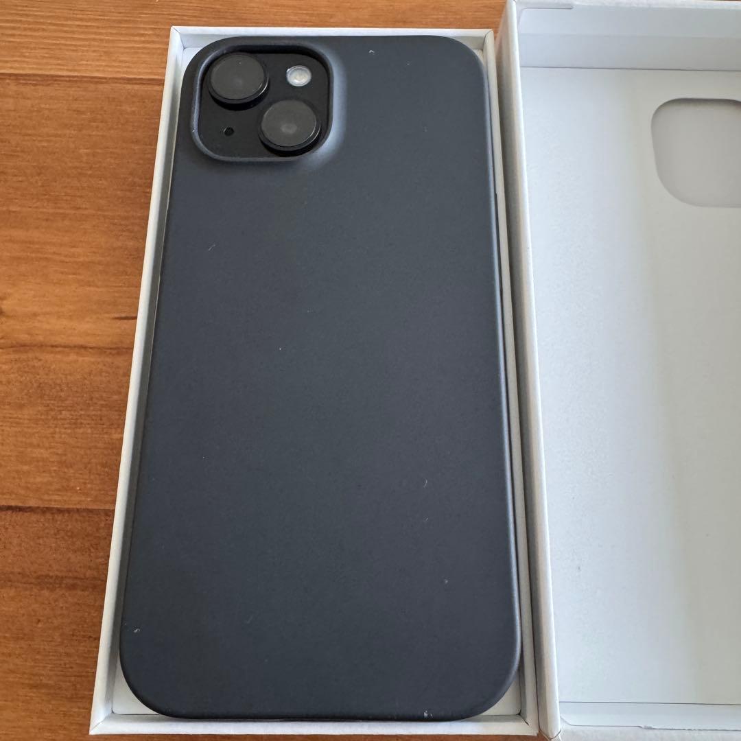 【ほぼ未使用・美品】iPhone 15 本体 128GB ブラック SIMフリー