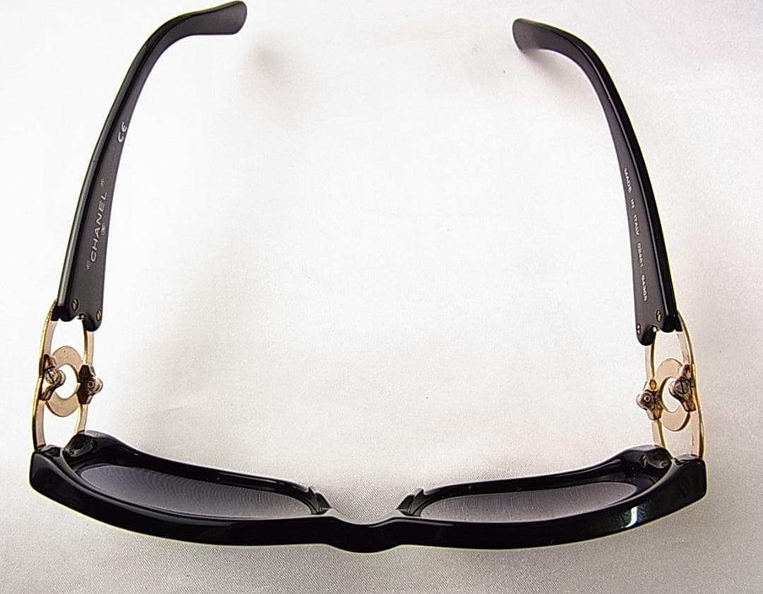 正規品　CHANELシャネル ココマーク　サングラス 型番02461 94305