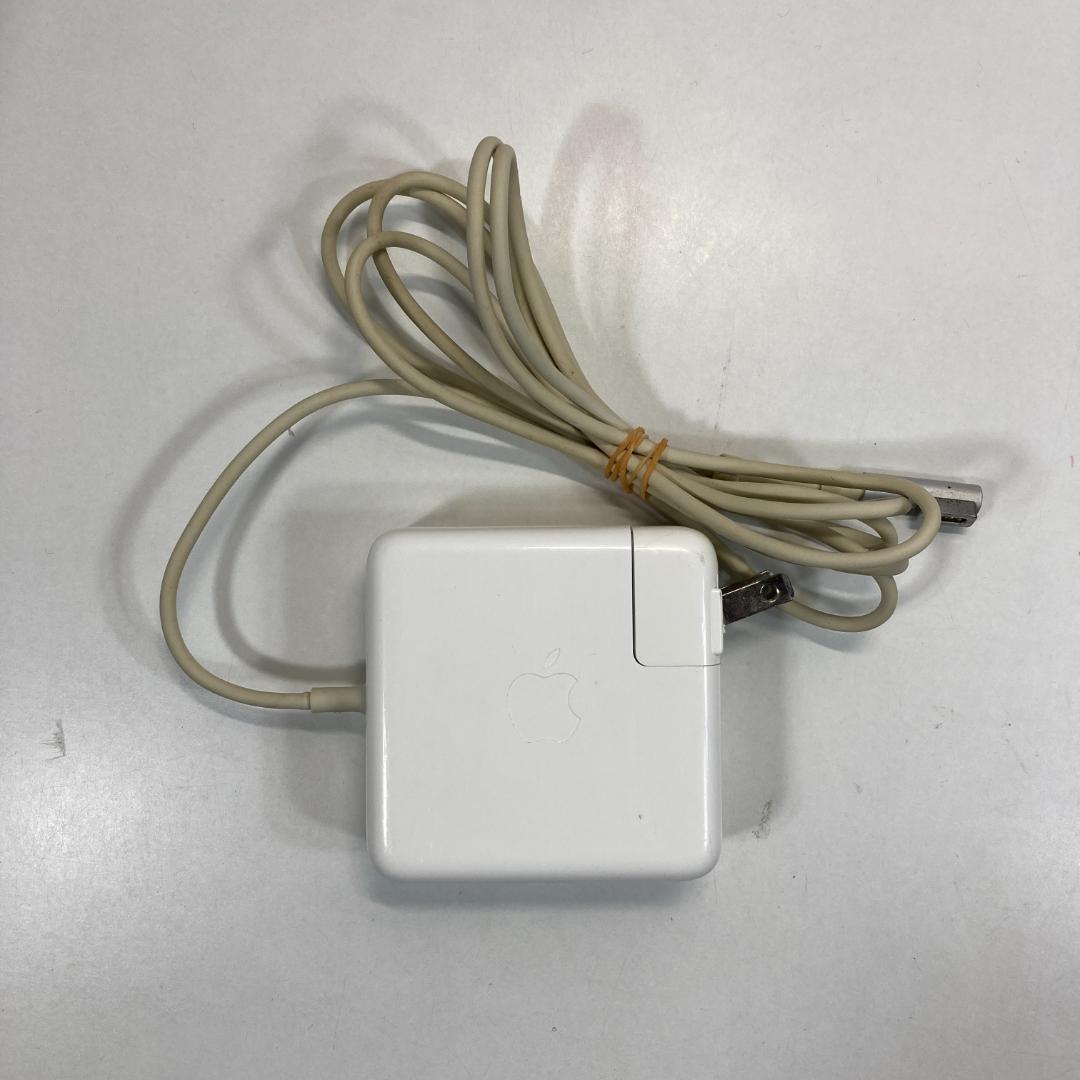 Apple MacBook Air Core i7 ノートパソコン （A60）