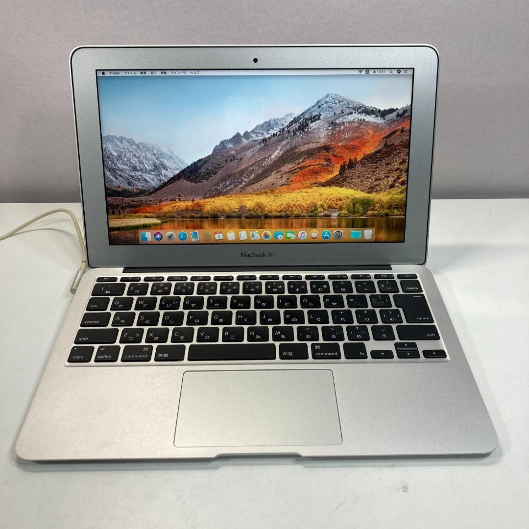 Apple MacBook Air Core i7 ノートパソコン （A60）
