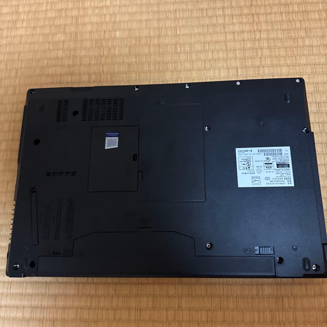 富士通　LIFEBOOK A579/BX windows 11