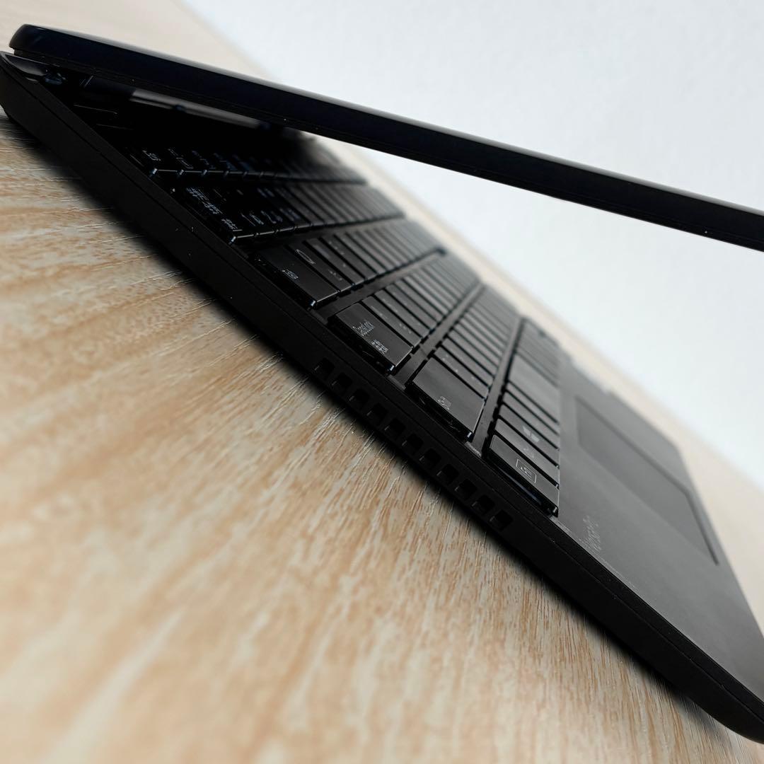 NEC VersaPro☆i5 第10世代／8GB／SSD128GB／携帯性抜群