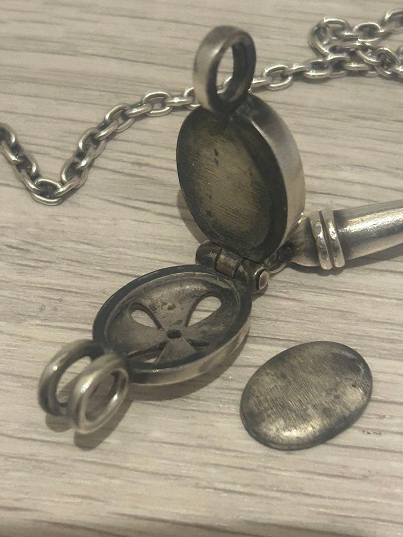 プエルタデルソル ネックレス　香炉