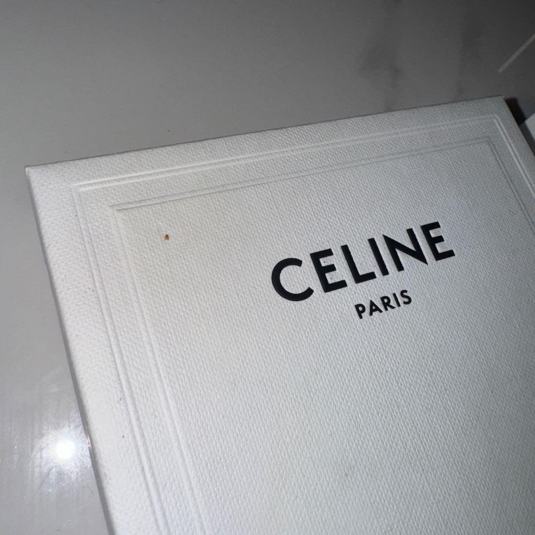 箱付き CELINE ロゴ入りシュシュ ベージュ