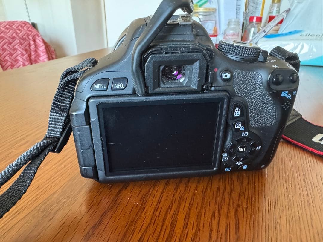 Canon EOS 600D デジタル一眼レフ